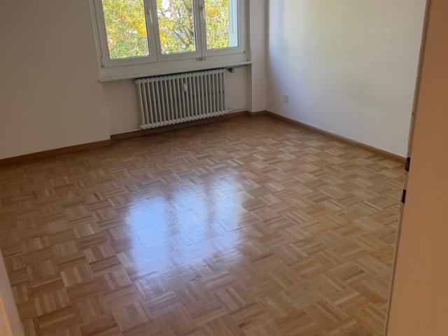 Schöne 2.5 Zimmer Wohnung an ruhiger Lage