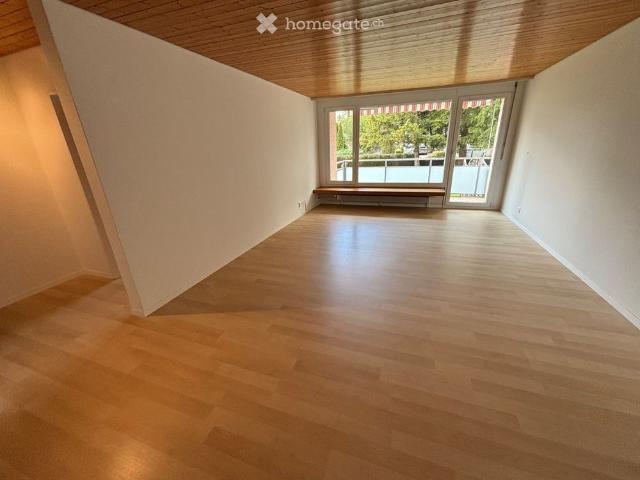 schöne 2.5 Zimmer Wohnung in Fehraltorf