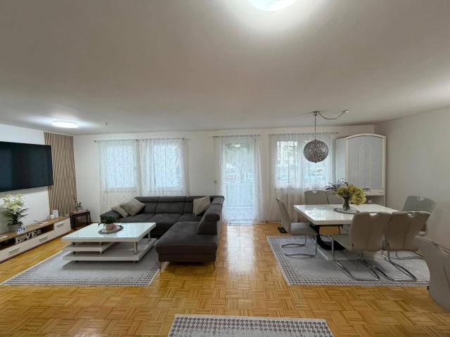 Schöne 2,5 Zimmer Wohnung in Villach ruhige Lage mit Balkon und Carport