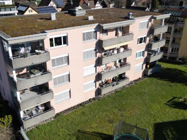 Schöne 2.5 Zimmer Wohnung