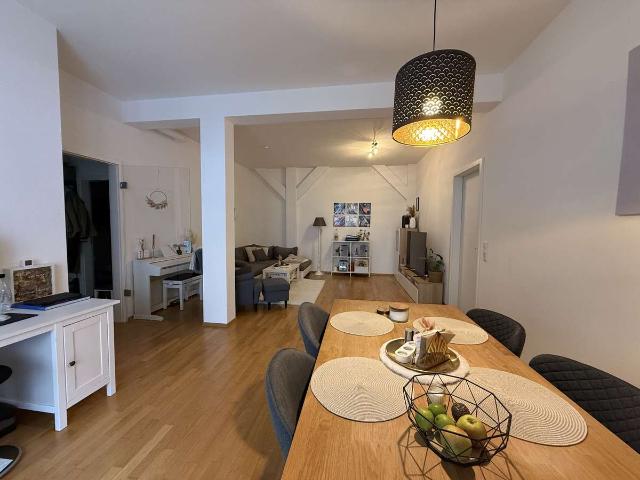 Schöne 2,5 Zimmer Erdgeschosswohnung
