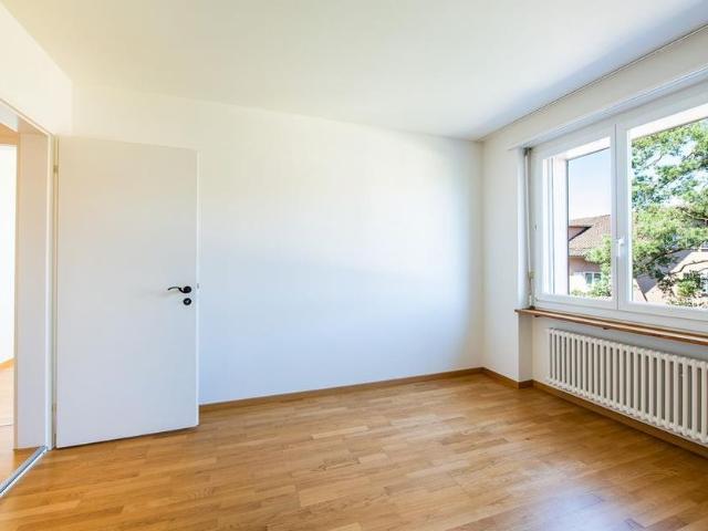 Schöne 2.5 ZimmerWohnung am Zollikerberg im EG