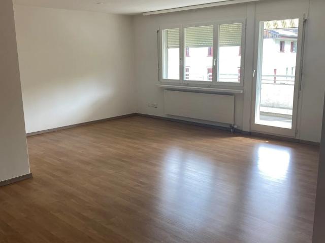 Schöne 2.5 Zimmerwohnung in Zürich Witikon zu vermieten