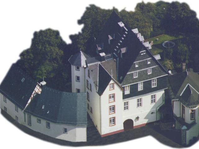 Schöne 2 ZKB Maisonette Wohnung im Schlößchen in Diez