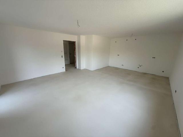 Schöne 2 ZKB Wohnung mit Terrasse