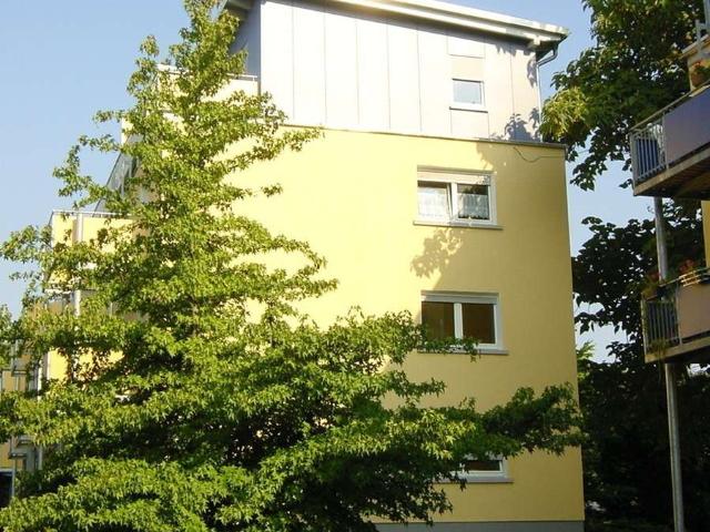 schöne 2 Zi Whg in ruhiger aber zentraler Lage mit Balkon