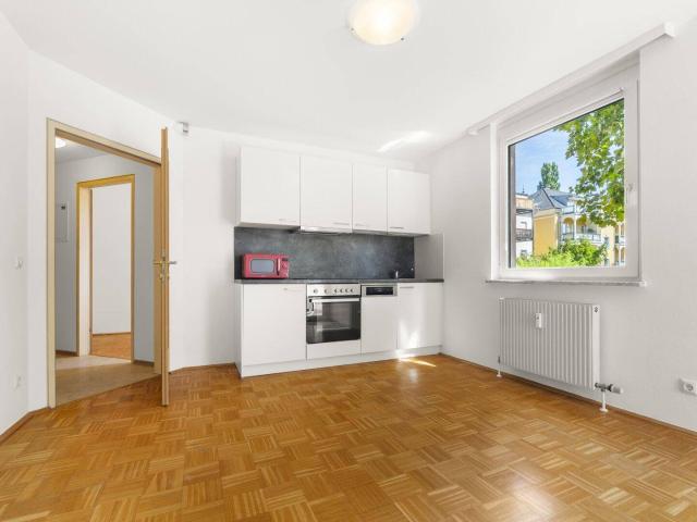 Schöne 2 Zi Wohnung mit Loggia in Waidmannsdorf Christof Martin Wieland Straße