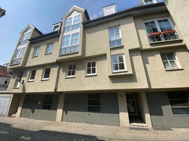 Schöne 2 Zi. Wohnung mitten in Bad Cannstatt + Garage