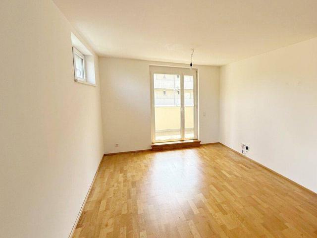Schöne 2 Zimmerwohnung mit Terrasse!