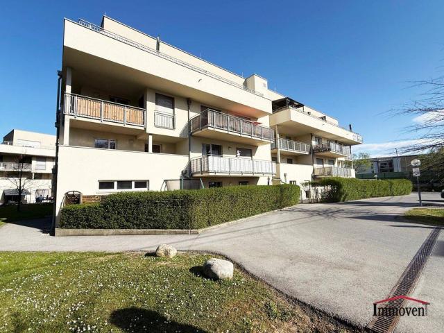 Schöne 2 Zimmerwohnung mit Terrasse!