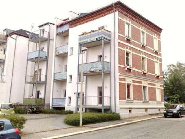 Schöne 2 Zimmerwohnung mit Balkon und Einbauküche in Zwickau