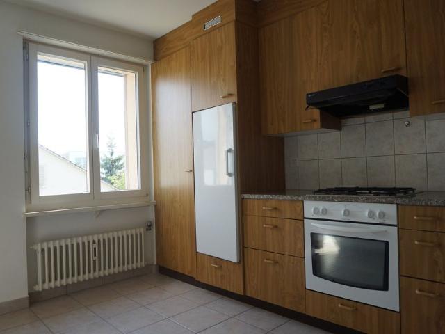 Schöne 2 Zimmerwohnung mit Dachterrasse am Rande des Dorfzentrums von Birsfelden