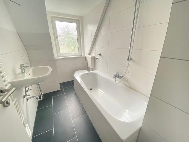 Schöne 2 Zimmerwohnung mit Esszimmer