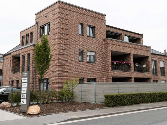 Schöne 2 Zimmerwohnung im 1. Obergeschoss mit einer Loggia
