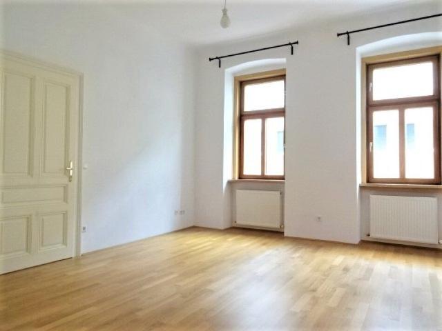 Schöne 2 Zimmerwohnung je 19m², ab 1.Okt,2 Min zur U3, getrennt begehbar, Küche mit Essgelegenheit
