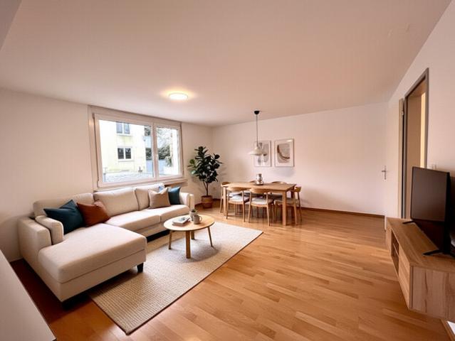 AB SOFORT: helle 2 Zimmerwohnung mit Garten zu vermieten