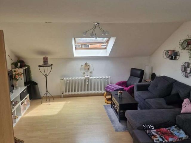 Schöne 2 Zimmer Dachgeschosswohnung im 3 Familienhaus in Waltrop