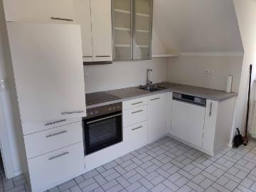 Schöne 2 Zimmer Dachgeschosswohnung mit Balkon
