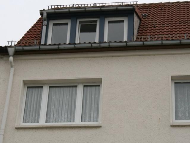schöne 2 Zimmer Dachwohnung in ruhiger Wohnlage