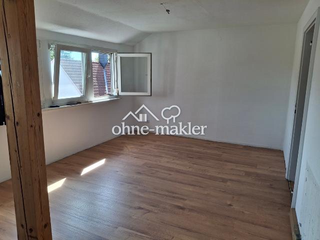 Schöne 2 Zimmer DG Wohnung in Sankt Ingbert, Hassel