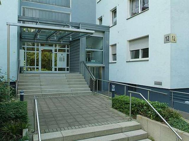 Schöne 2 Zimmer Erdgeschosswohnung im Herzen von Bergerhausen!