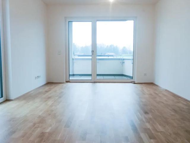 Schöne 2 Zimmer Mietwohnung im 1.OG mit großem Balkon!