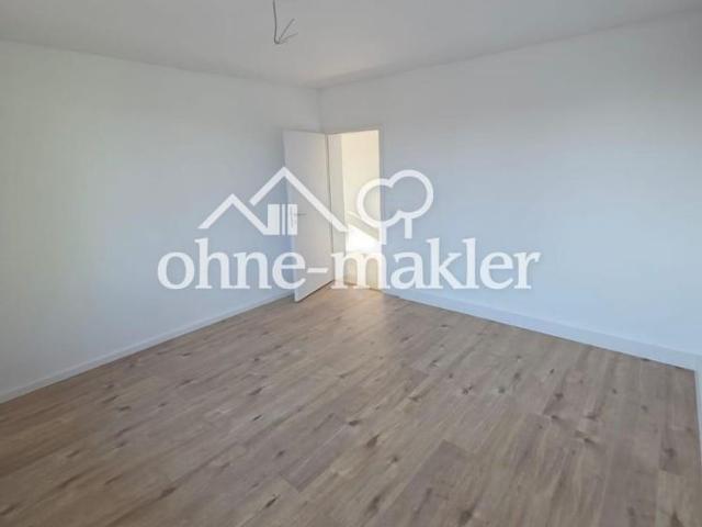 Schöne 2 Zimmer Penthousewohnung nach Sanierung in Neckarsulm Neuberg