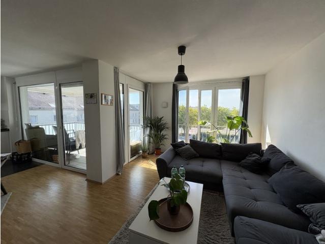 Schöne 2 Zimmer Wohnung am Flugfeld