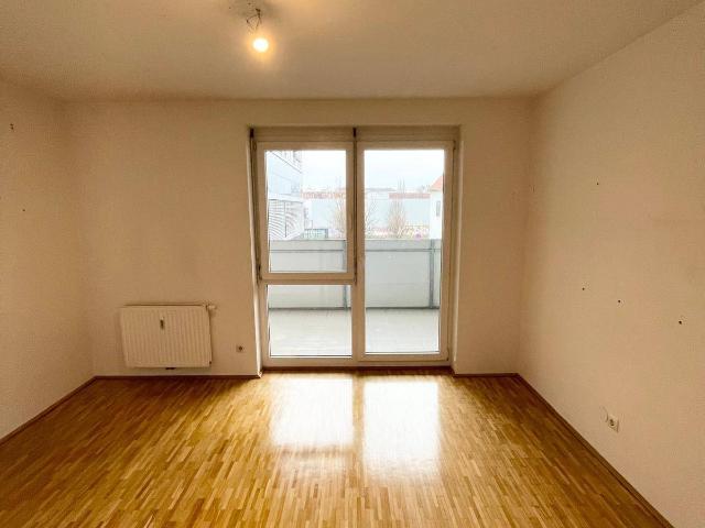 Schöne 2 Zimmer Wohnung bei der Messe mit Balkon Provisionsfrei!