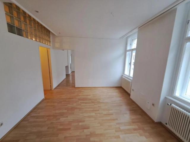 Schöne 2 Zimmer Wohnung direkt am Stadtplatz in Wels
