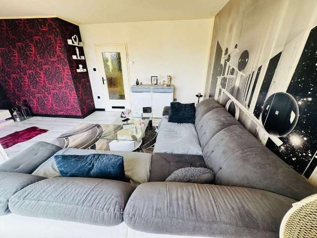 Schöne 2 Zimmer Wohnung im Zentrum
