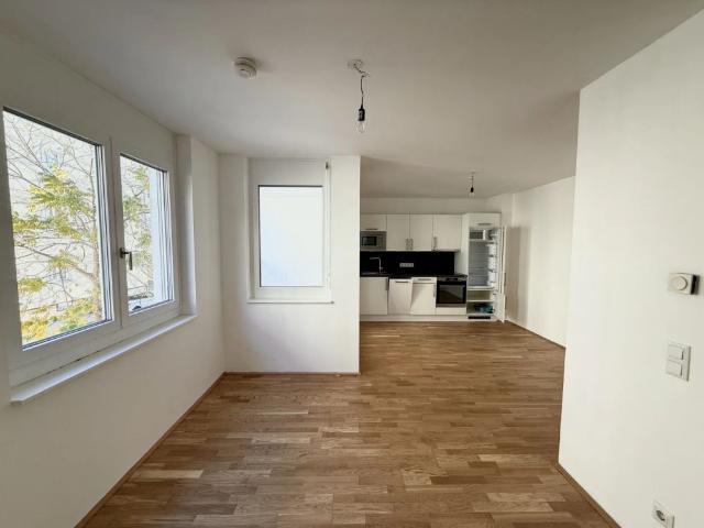 schöne 2 Zimmer Wohnung in ruhiger Lage mit guter Infrastruktur nahe U4 Hietzing
