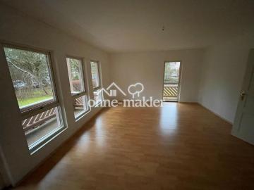 Schöne 2 Zimmer Wohnung in ruhiger Lage mit 2 Terrassen