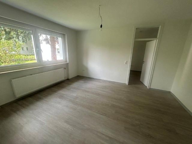 schöne 2 Zimmer Wohnung in sehr ruhiger Lage,bezugsfertig
