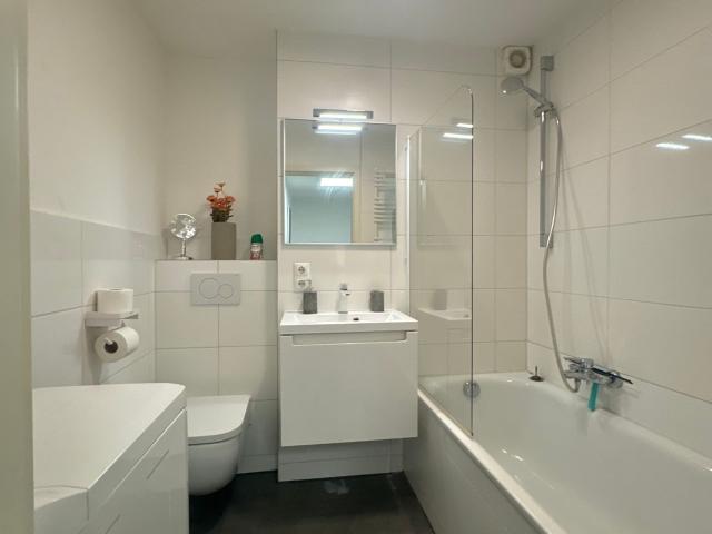 Schöne 2 Zimmer Wohnung in Solln München, Munchen Amsterdam Apartments for Rent