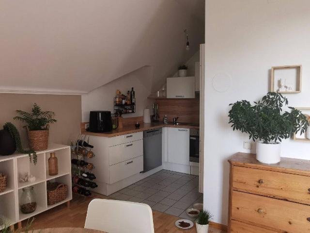 Schöne 2 Zimmer Wohnung mit 1 PKW Abstellplatz im Zentrum von Leobersdorf