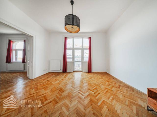 Schöne 2 Zimmer Wohnung mit Balkon, Nähe Westbahnhof
