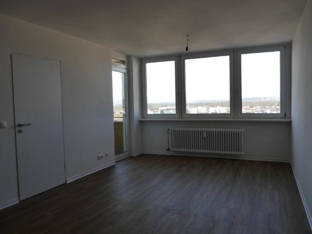 Schöne 2 Zimmer Wohnung mit Balkon in Maintal Bischofsheim zu vermieten