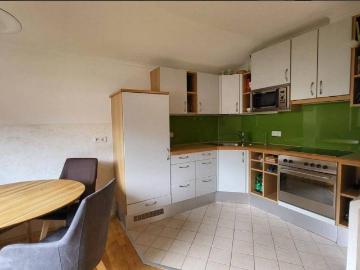 Schöne 2 Zimmer Wohnung mit Balkon in Fügen