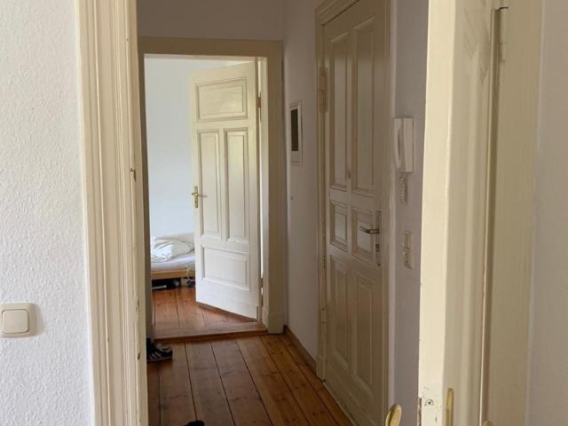 Schöne 2 Zimmer Wohnung mit Balkon in guter Lage