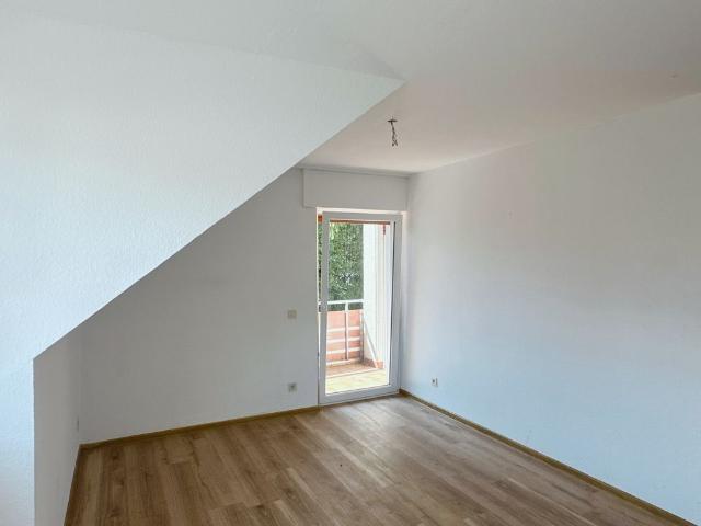 Schöne 2 Zimmer Wohnung mit Balkon in ruhiger Seitenstraße in Herford WBS erforderlich
