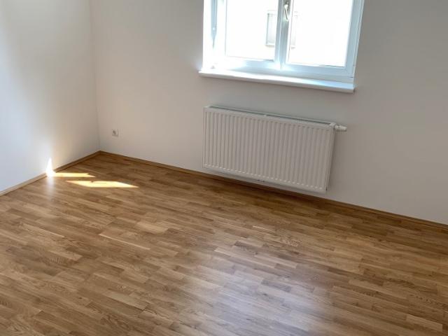 Schöne 2 Zimmer Wohnung mit Balkon Provisionsfrei!