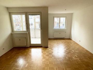 Schöne 2 Zimmer Wohnung mit Balkon Provisionsfrei!