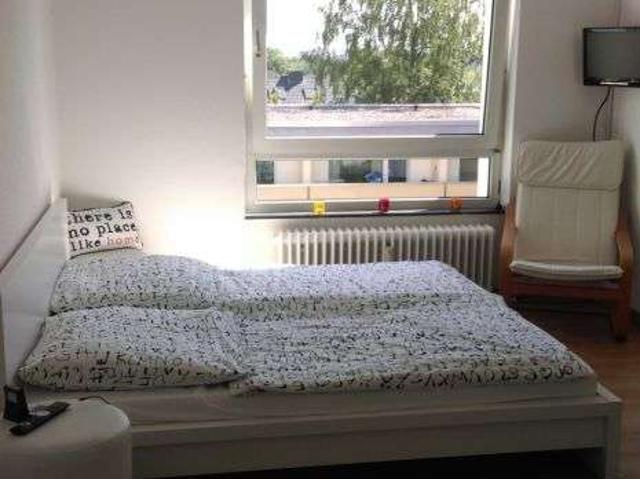 Schöne 2 Zimmer Wohnung mit Balkon und Einbauküche in Mettmann