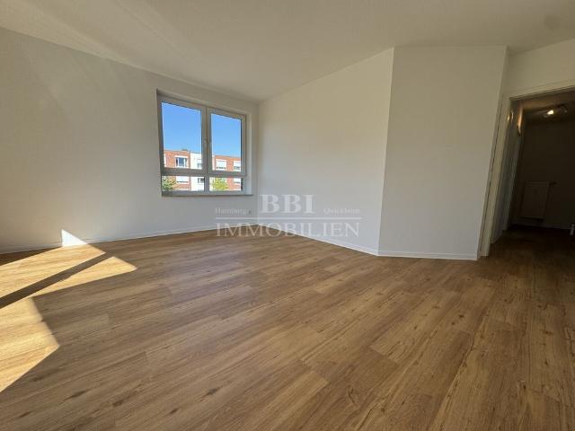 Schöne 2 Zimmer Wohnung mit Balkon und PKW Stellplatz