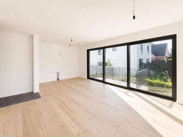 Schöne 2 Zimmer Wohnung mit Balkon