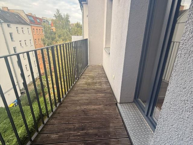 Schöne 2 Zimmer Wohnung mit Balkon
