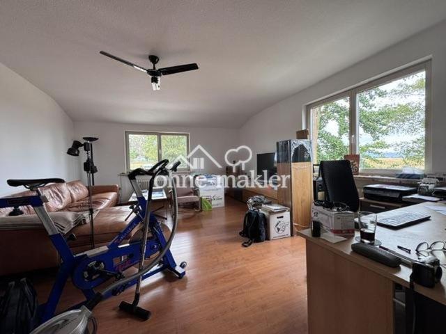 Schöne 2 Zimmer Wohnung mit Garage