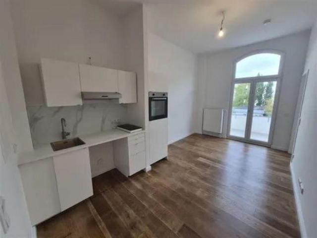 Schöne 2 Zimmer Wohnung mit Küche in Berlin Wedding