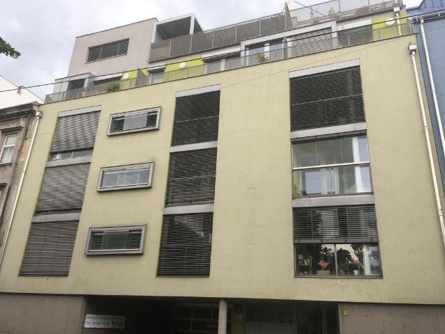 Schöne 2 Zimmer Wohnung mit Loggia!